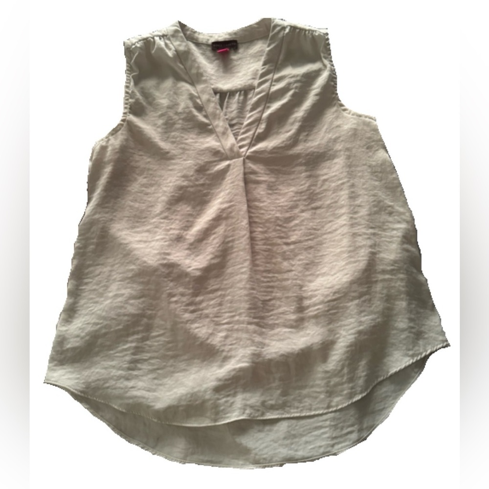 Vince Camuto Sleeveless White V Neck Rumpled Satin Blouse Size S